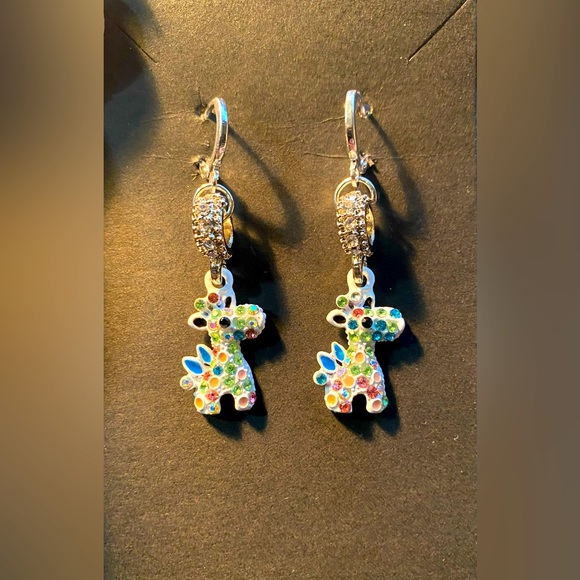 Multicolor Giraffe earrings - Picture 3 of 3